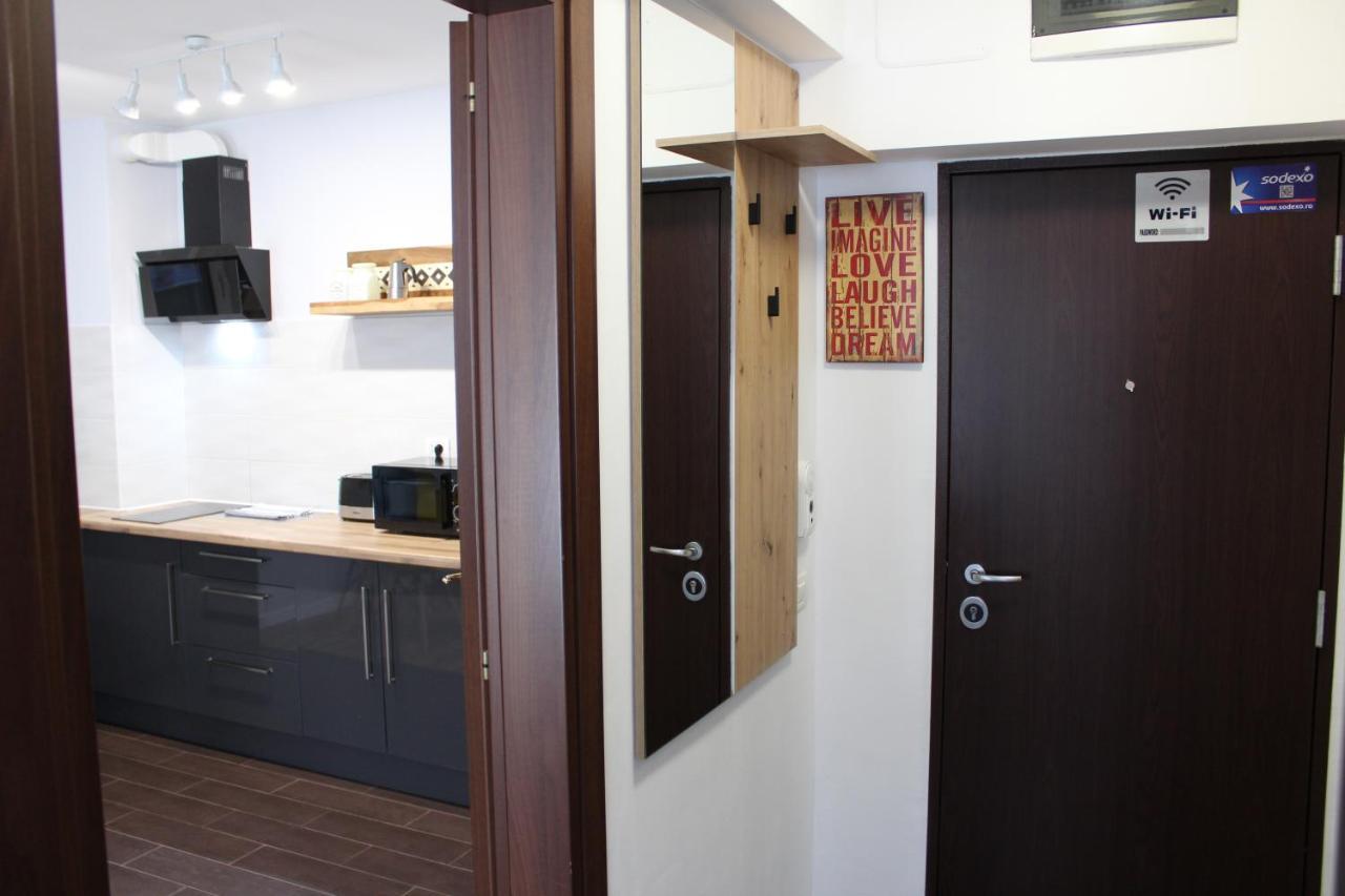 Randevu Apartment Oradea Exterior photo